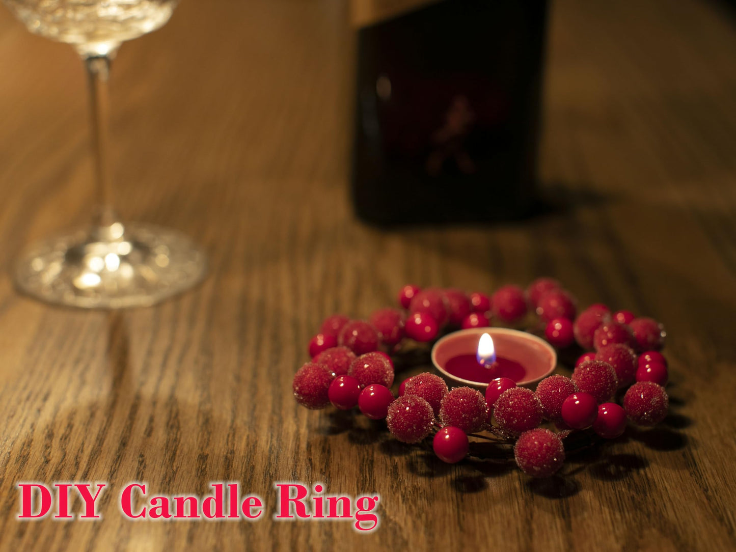 Lescli Frosted Red Berry Stems, 20 Pack Artificial Snowy Red Berry Picks Red Holly Berries for Christmas Tree Decor, DIY Wreaths, Crafts, Candle Rings, Garland, Gift Wrapping