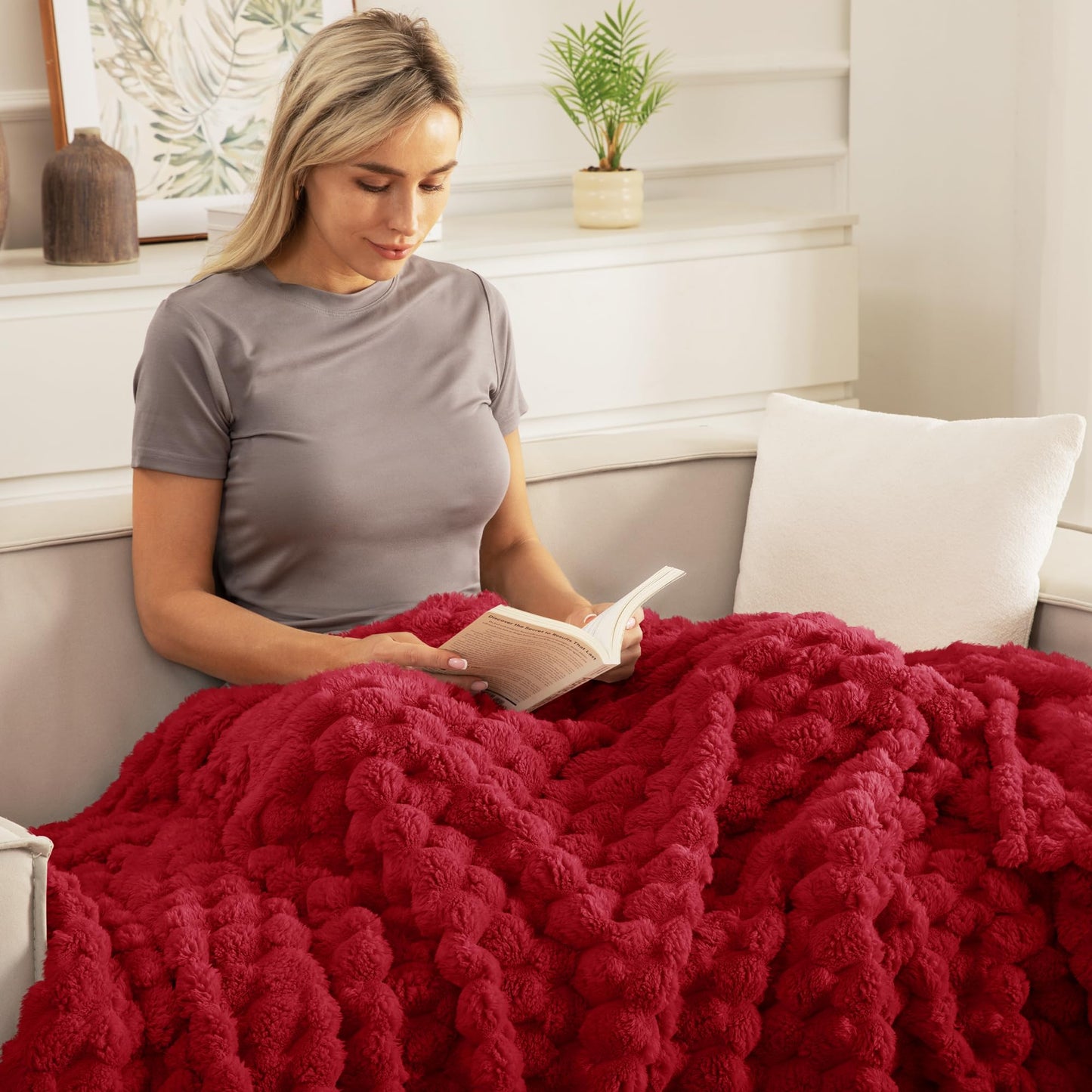Whale Flotilla Throw Blanket for Couch with Jacquard Pattern, Fuzzy Soft Cozy Exquisite Blankets for All Season, Warm and Fluffy, 50x60 Inch, Red