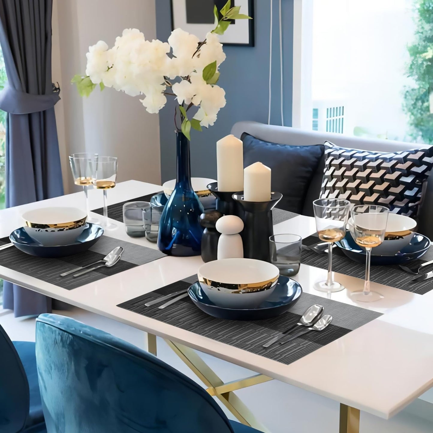 HeloHo Black Placemats Set of 4 Heat-Resistant Washable Place Mats Non-Slip Vinyl Woven Table Mats Wipeable Placemat for Kitchen Dining Table Decoration Indoor Outdoor