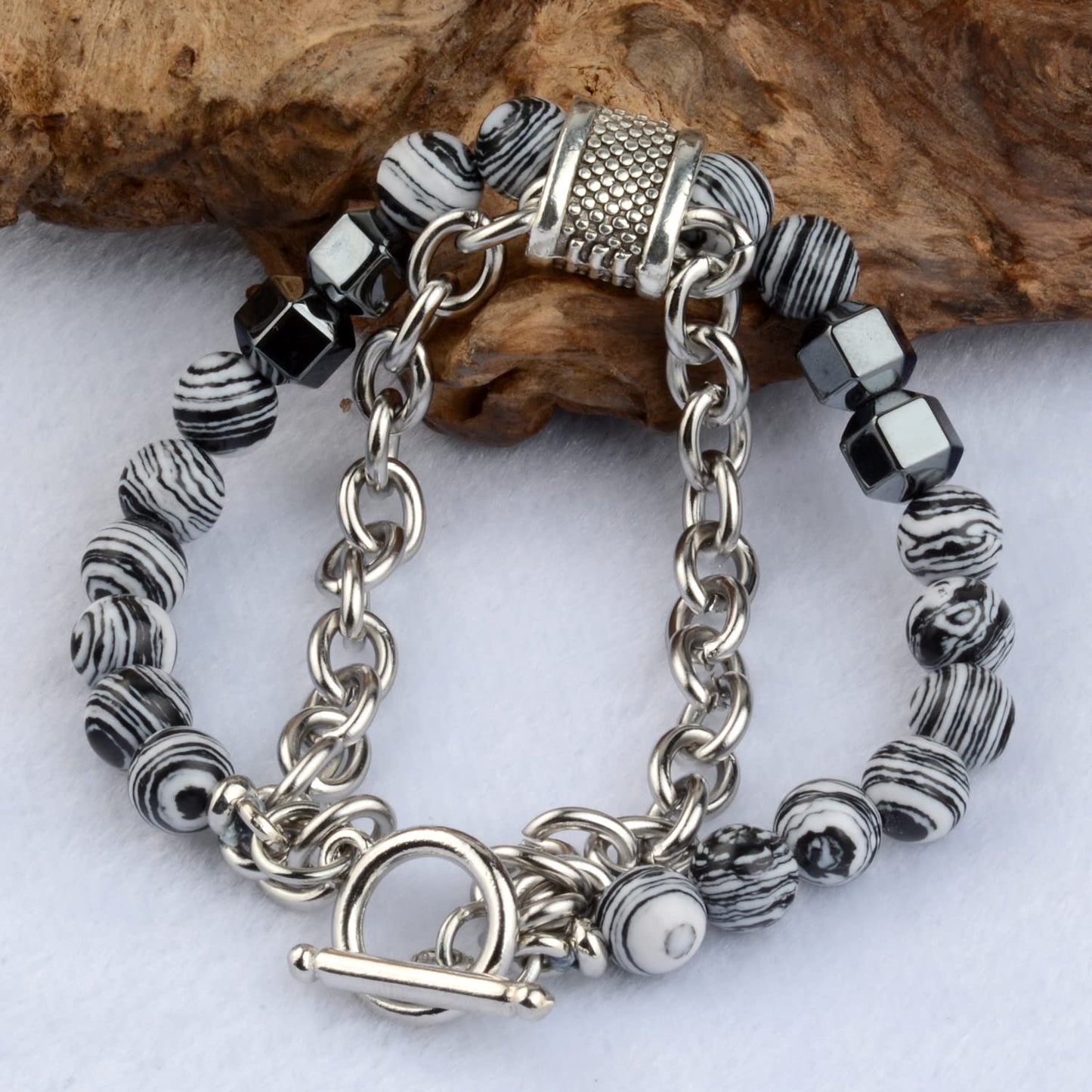 Nainsect Bead Bracelets Malachite Bracelet Metal Beads Hip Hop Gallstone Beaded Chain Bracelet Mens Beads Stretch Bracelet 2 PCS (Green+white)