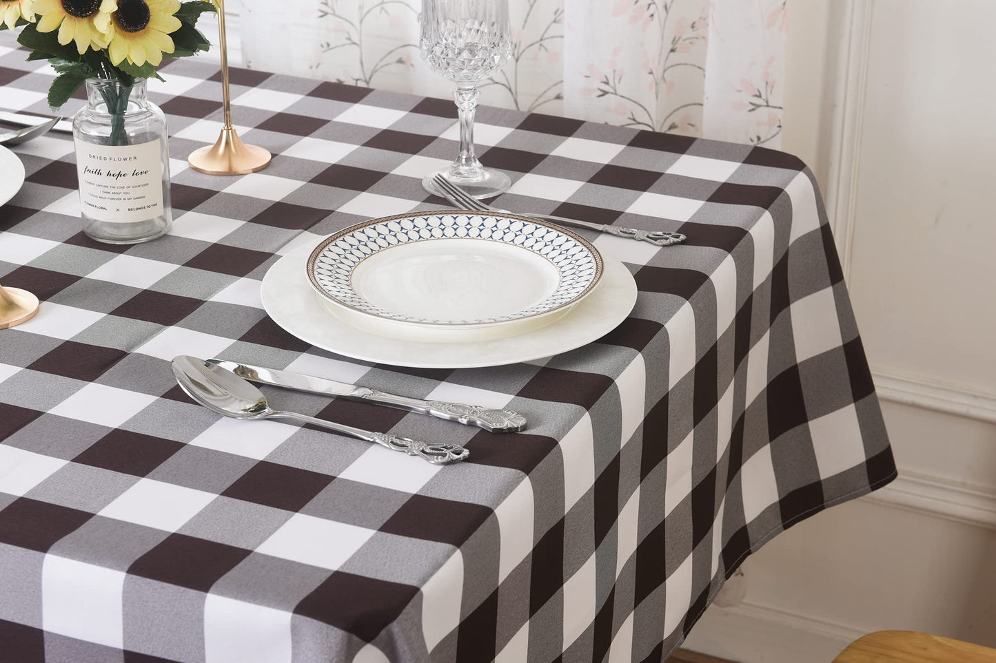 2 Pack Waterproof Polyester Fabic Rectangle Checkered Tablecloth，60x120 Outdoor Table Cloth，Oil Stain Prevention Table Cloth for Pinics and Parties（Chocolate and White）