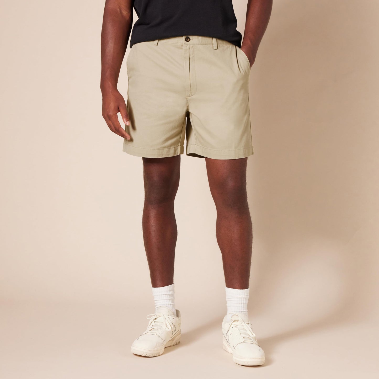 Amazon Essentials Men's Classic-Fit 7" Chino Shorts, Khaki, 34