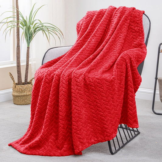 Exclusivo Mezcla Red Fleece Throw Blanket for Couch and Bed, 50x70 Inches Soft Cozy Jacquard Flannel Blankets, Lightweight Fuzzy Plush Warm Throws for All Seasons