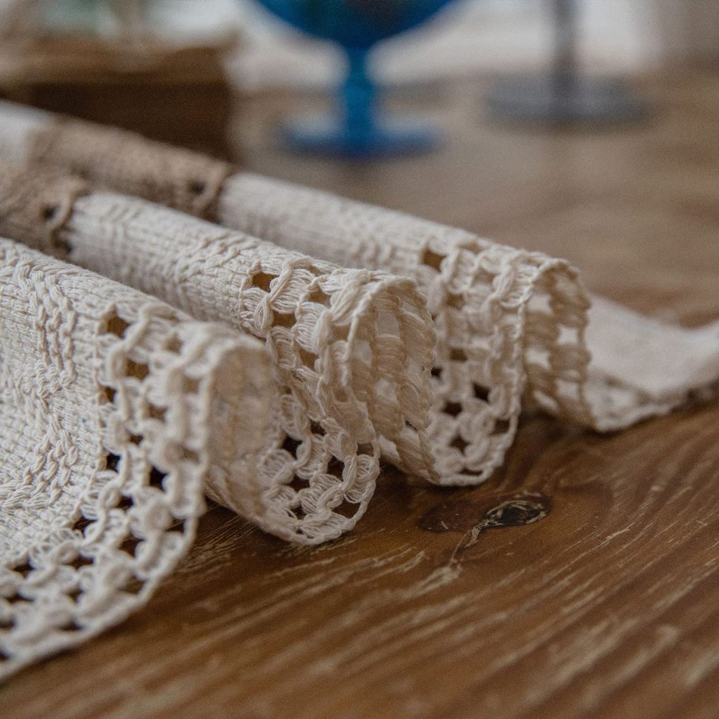 Set of 4 Farmhouse Burlap Placemats Rustic Woven Bohemian Placemats Cotton Linen Washable Place Mats for Wedding Home and Dining Christmas Table Decor