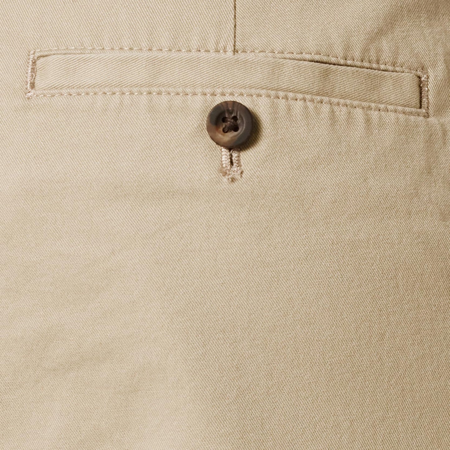 Amazon Essentials Men's Classic-Fit 7" Chino Shorts, Khaki, 34