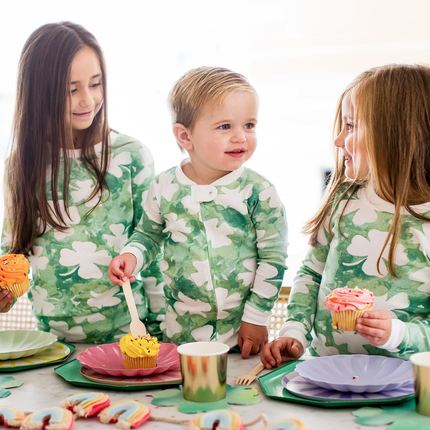 Burt's Bees Baby Baby Boy's Sleeper PJs, 100% Organic Cotton, One-Piece Footie, Zip Up Jumpsuit, Snug Fit Pajamas, Artsy Clover, 12 Months